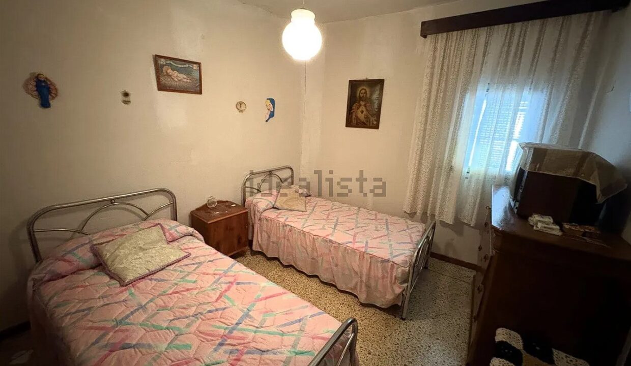 Chalet pareado en venta en Calle Olmillo (13)