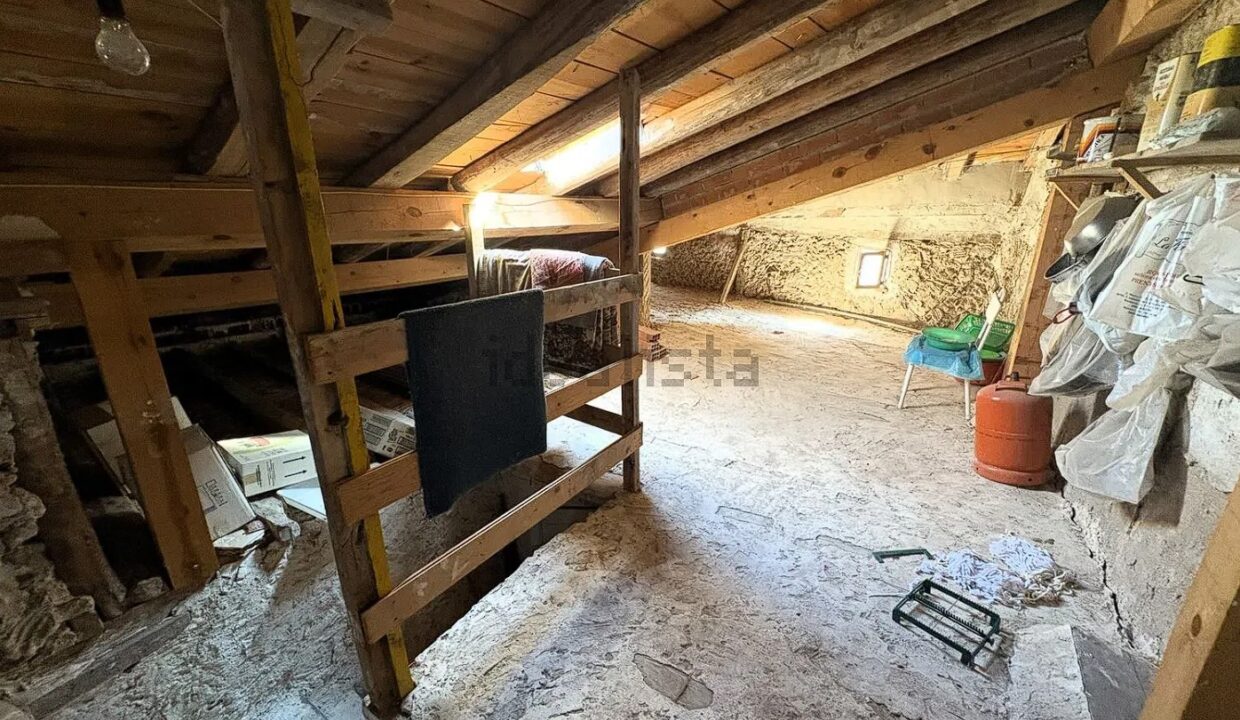 Chalet pareado en venta en Calle Olmillo (21)
