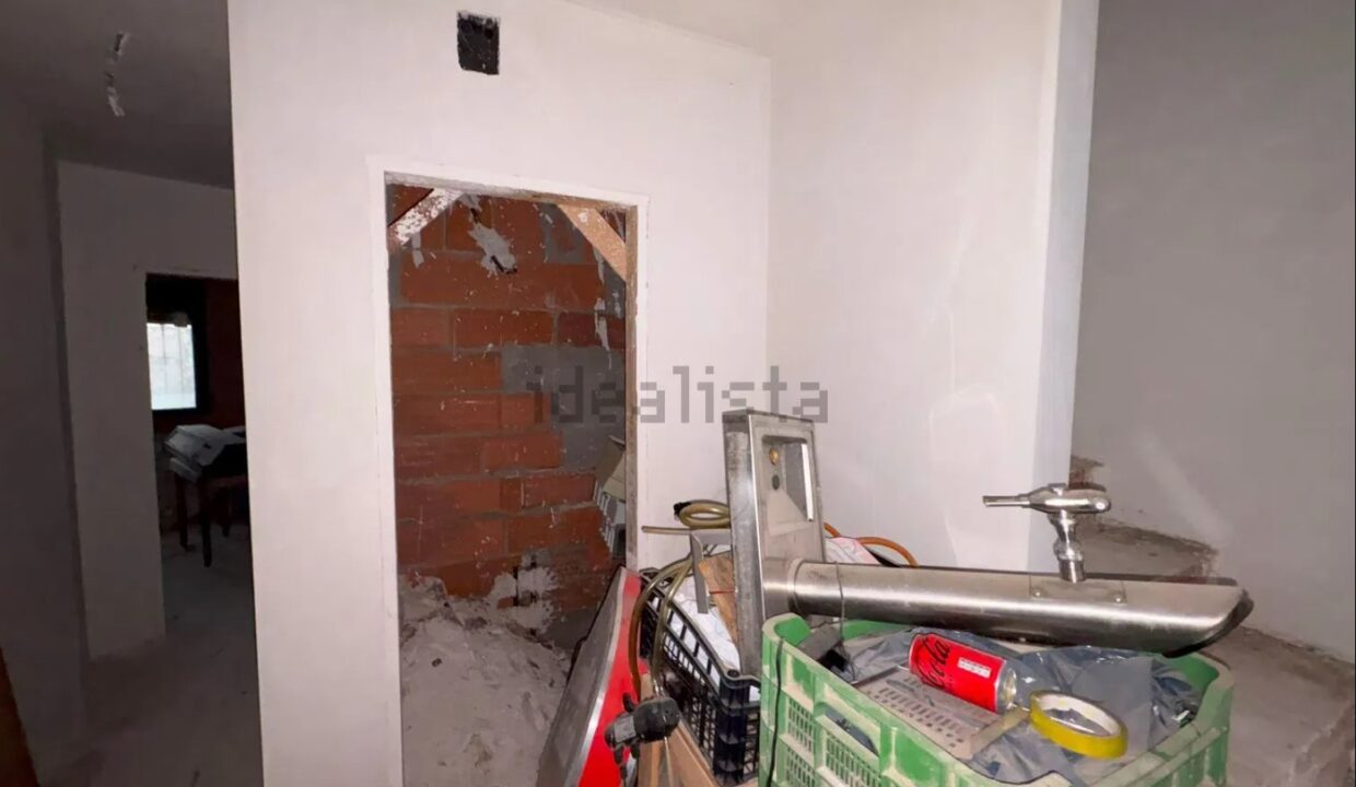 Chalet adosado en venta en Calle Mayor (5)