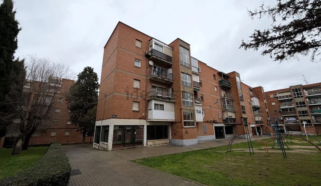 Piso en venta en Calle de Brianda de Mendoza y Luna (1)